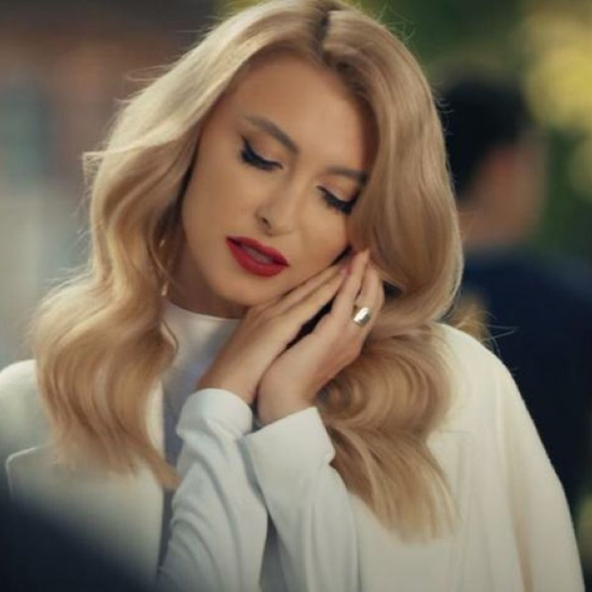 Andreea Bălan este în doliu. A pierdut una dintre cele mai importante ființe din viața ei, dar a ținut totul secret